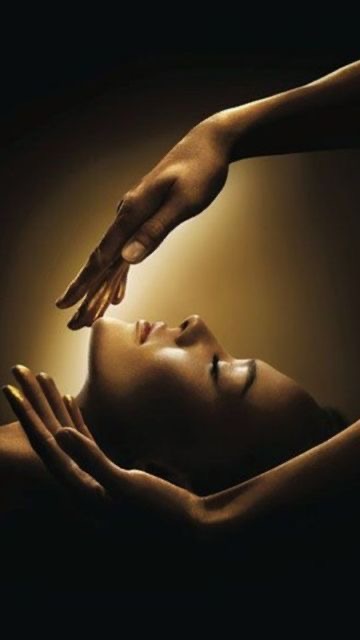 Deluxe Scalp & Face Massage