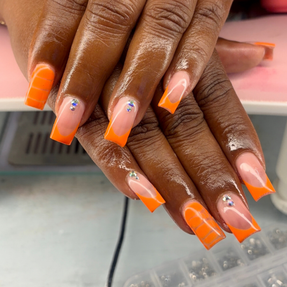 Medium Acrylic Fullset at Ceradii nails in Indianapolis, IN