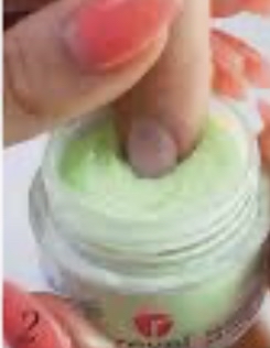 Nail Dip Application