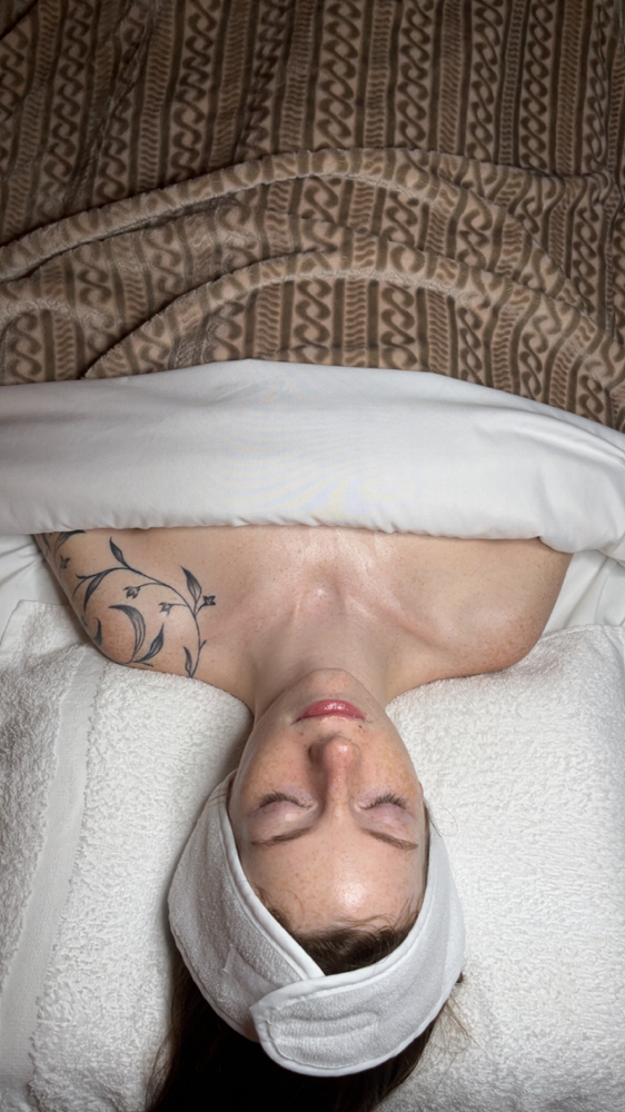 Sigh Signature Custom Facial