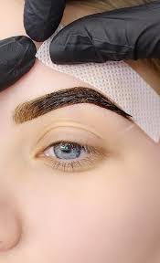 Eyebrow Tinting W/ Eyebrow Wax
