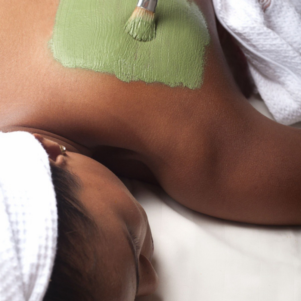 Back Treatment at The Lyvenik Lounge in Yuba City, CA
