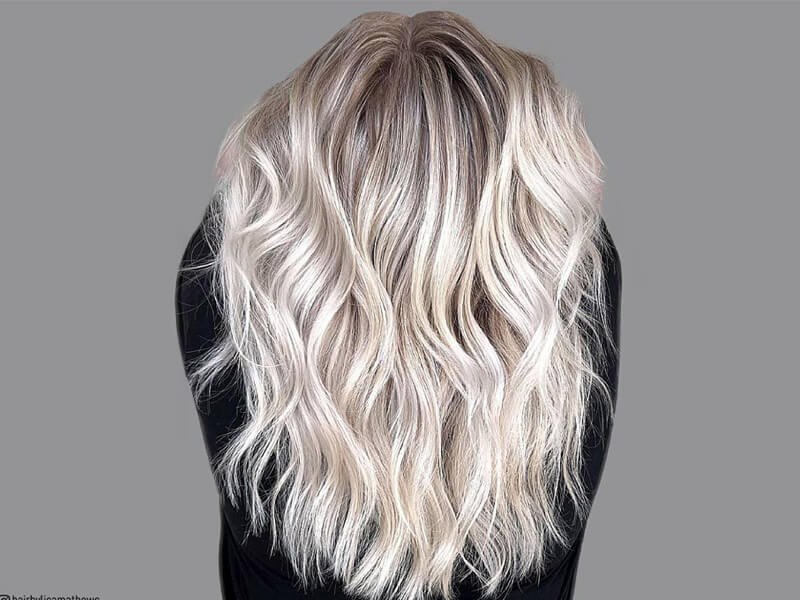 All-Over Blonding / Platinum