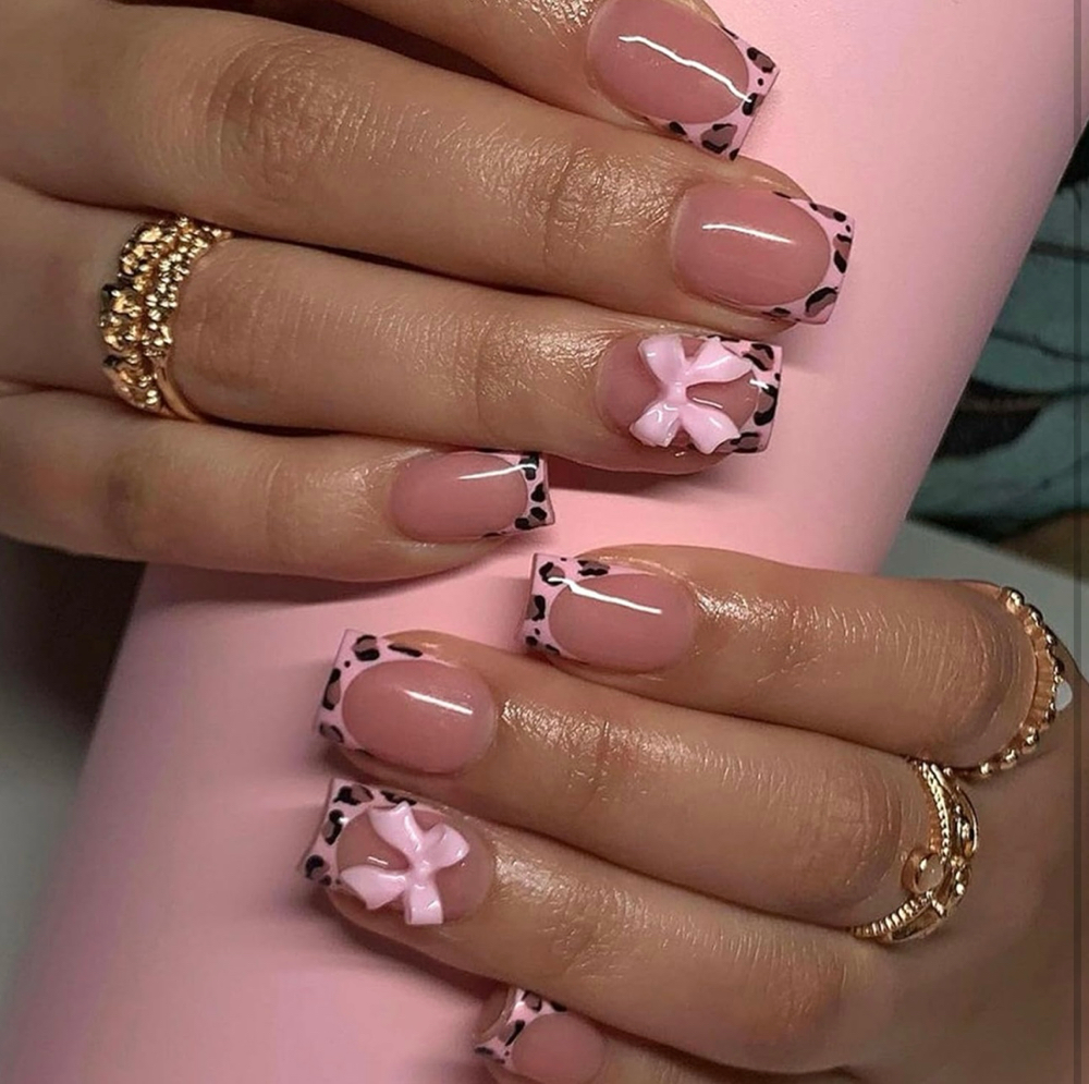 Short Acrylic Nails