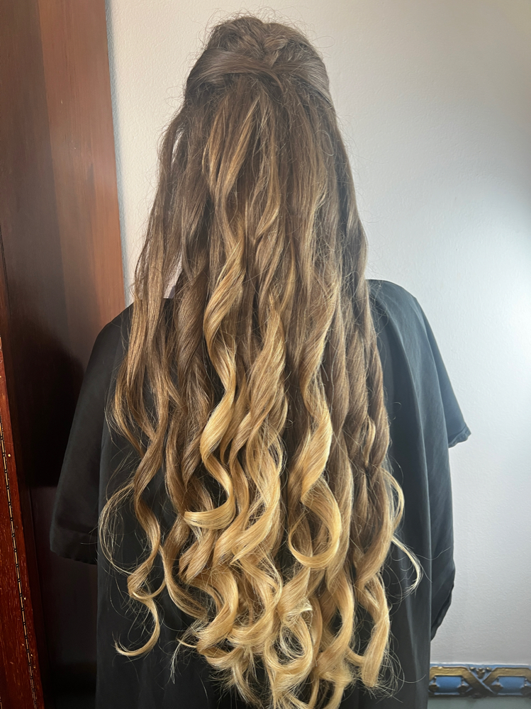 1/2 Price Blowout/Blowdry w/ Curls