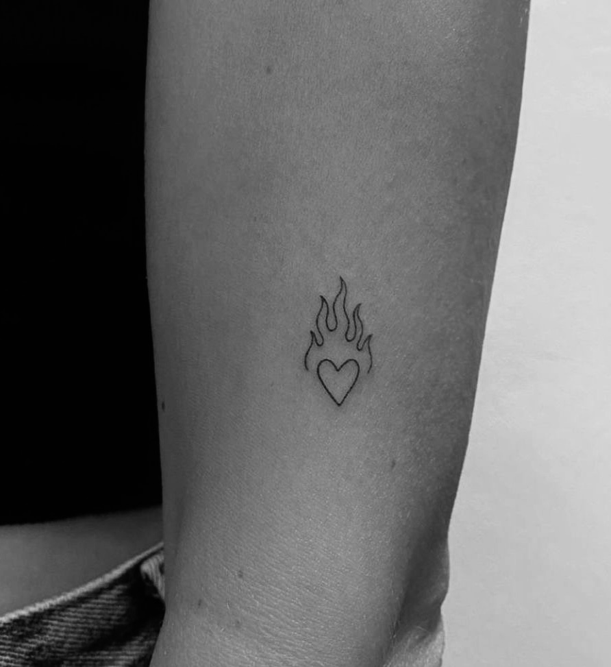 XS Fine Line Tattoo Under 2"