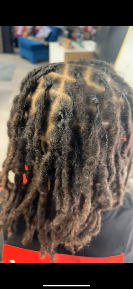 SPRING SALE KIDS RETWIST - $25