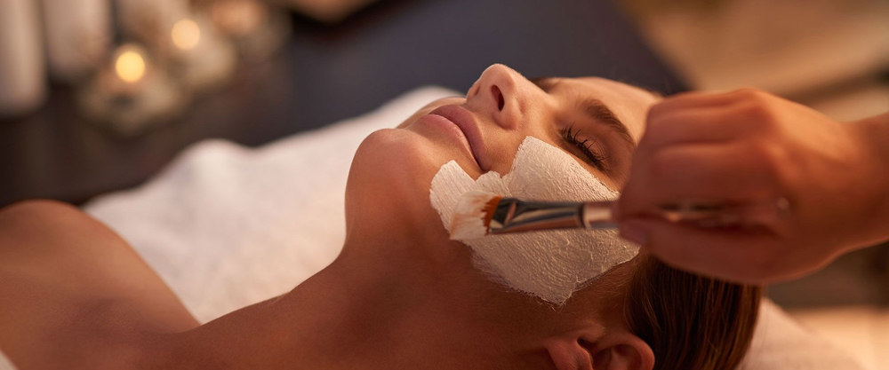 CUSTOMIZED FACIAL