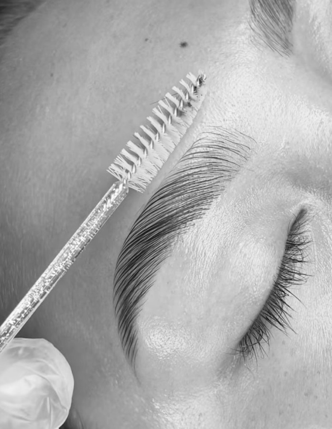 Brow wax + Lamination