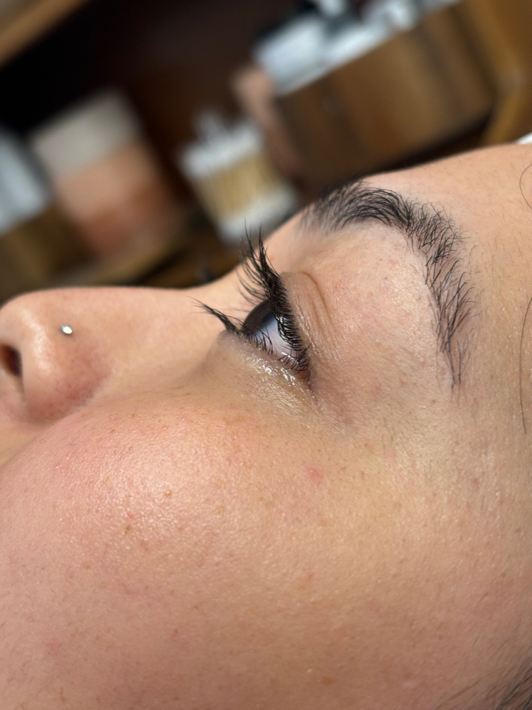 Eyelash Lift And Tint