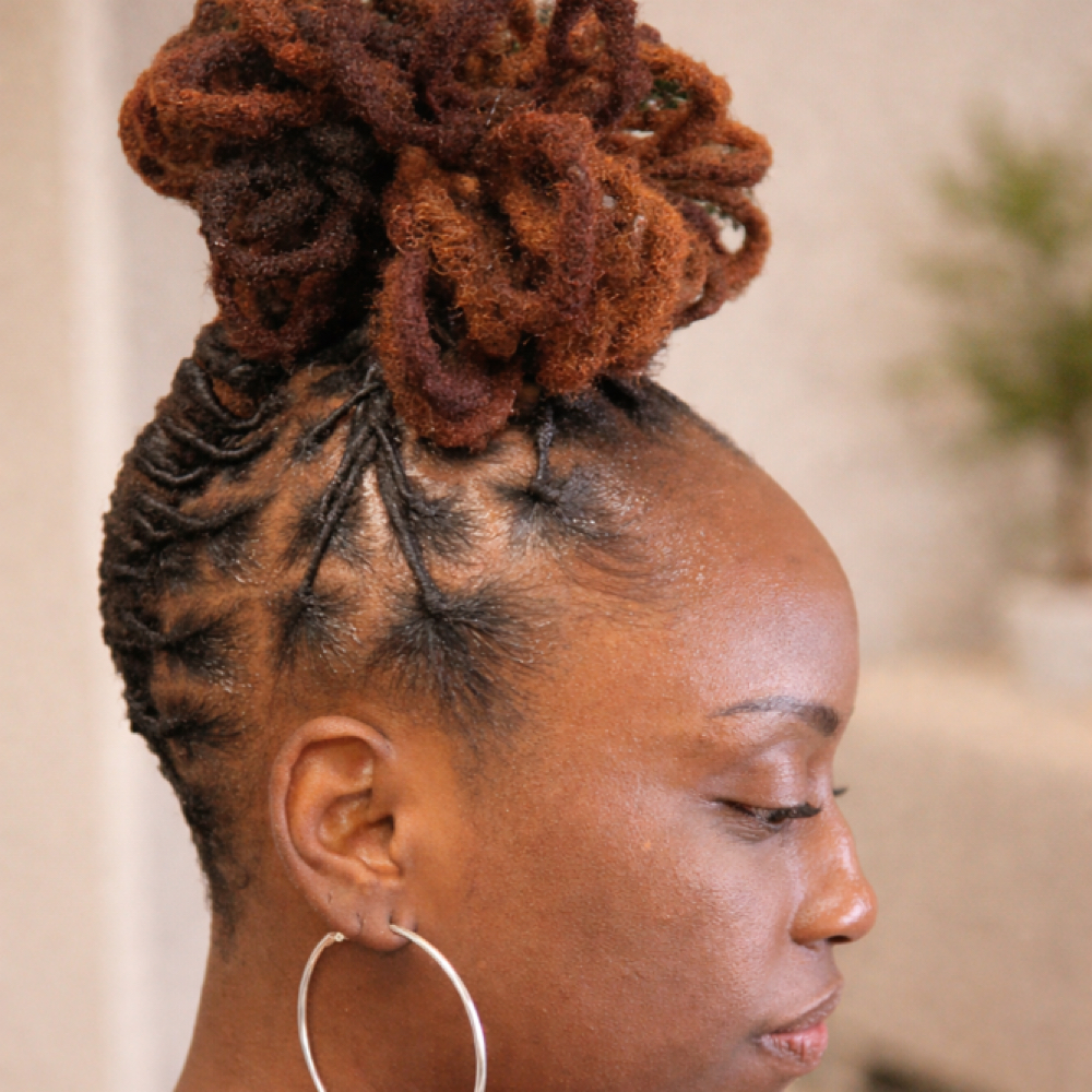 Shampoo & iSlay Loc Retwist at iSlay Beauty Bar in Atlanta, GA