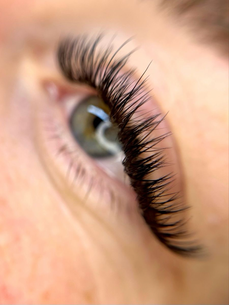 Lash Full Set at Lash Nails Pinellas in Pinellas Park, FL