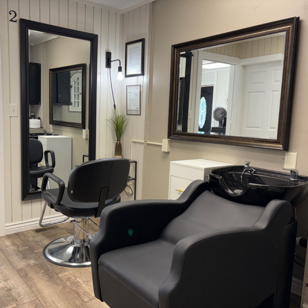 Salon Suite Or Booth Showing at Salon Suites & Barber in Twin Falls, ID