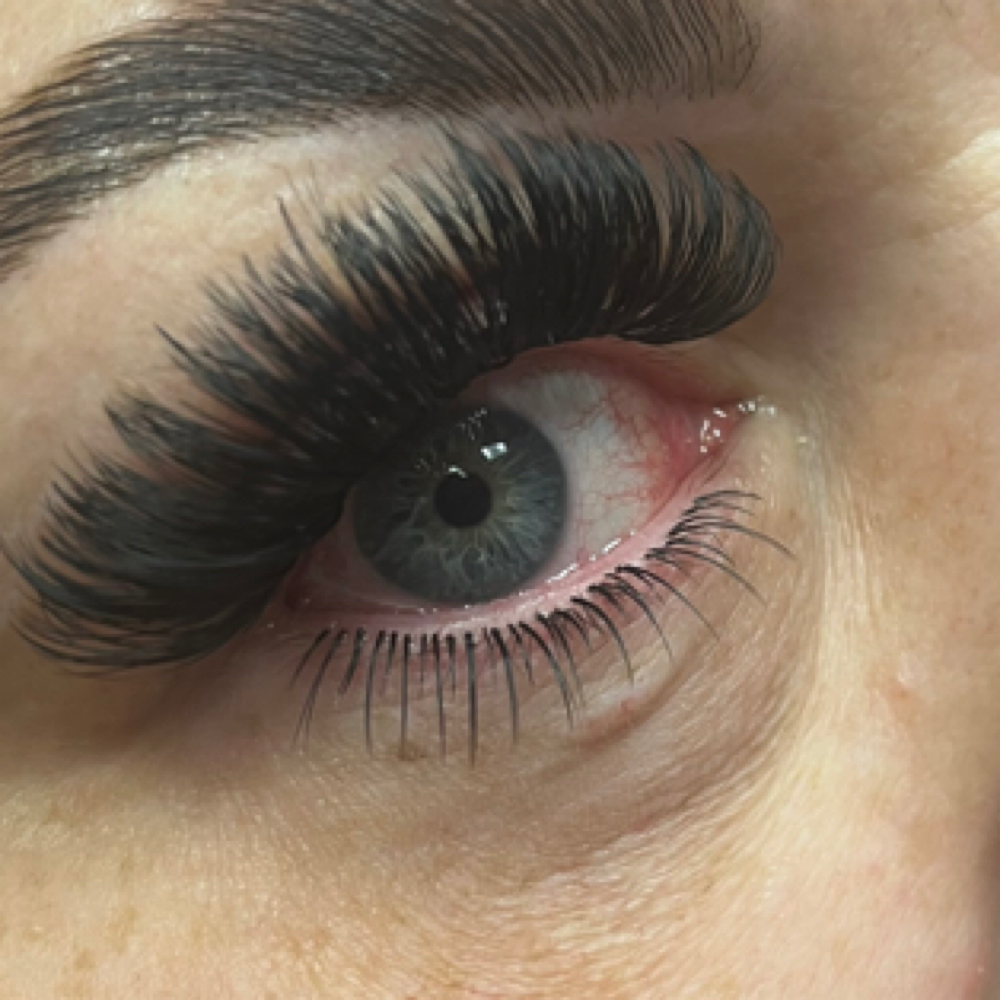 Bottom lashes at Lash & Body Studio, LLC in Houston, TX
