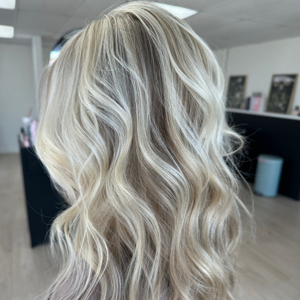 PARTIAL BLONDING + HAIRCUT at Megan Kingsley in Rochester, MN