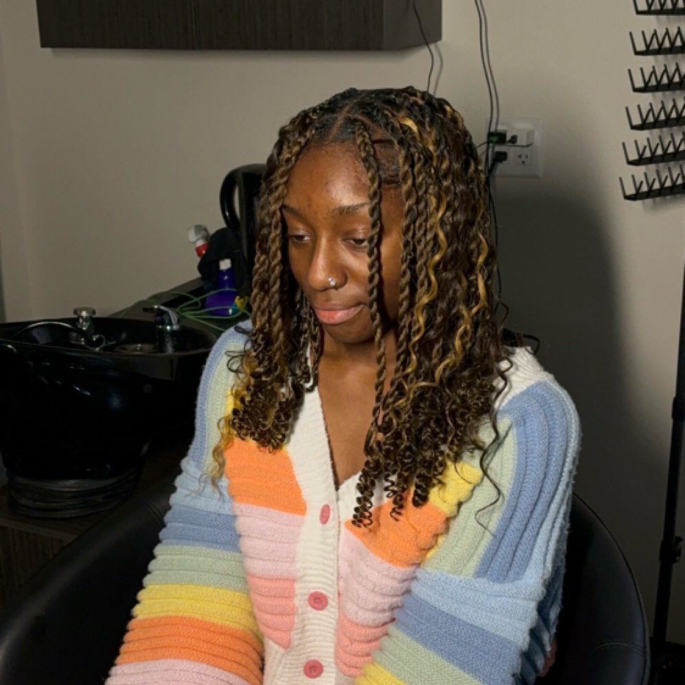 Medium Shoulder Length Island Twist at The Braid Studio in Arlington Tx, TX