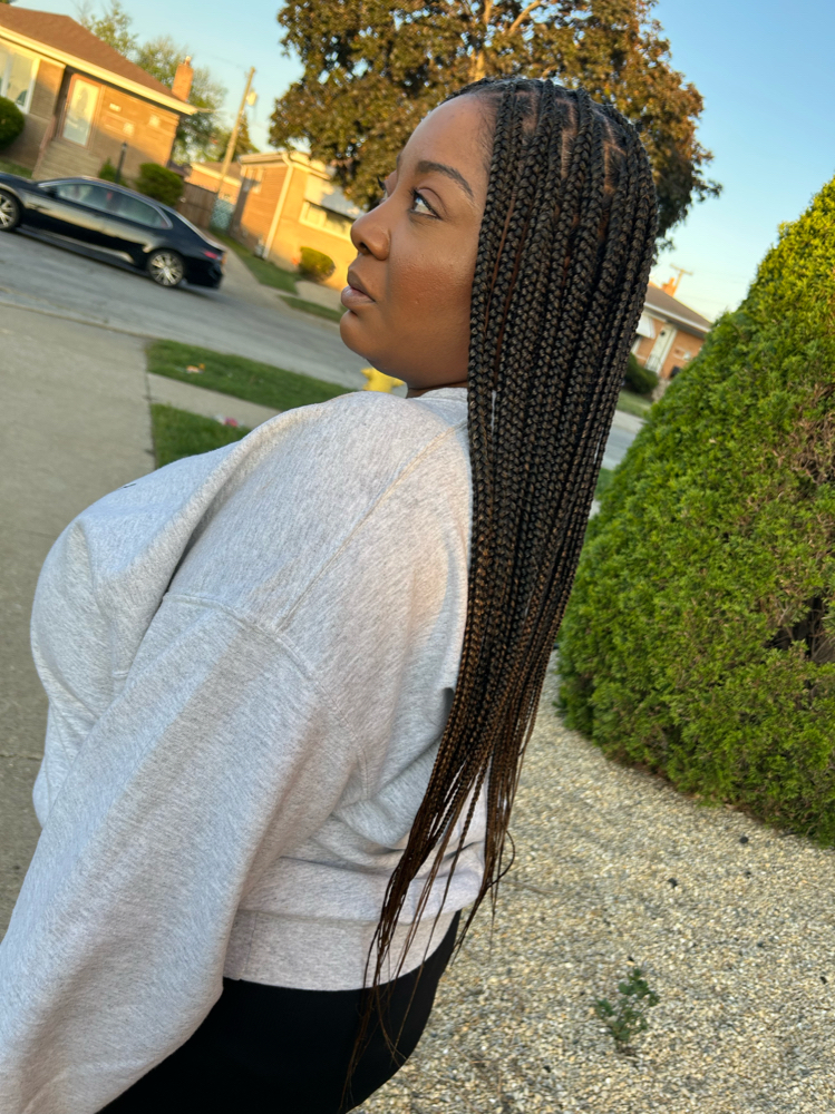 Medium Knotless Box Braids
