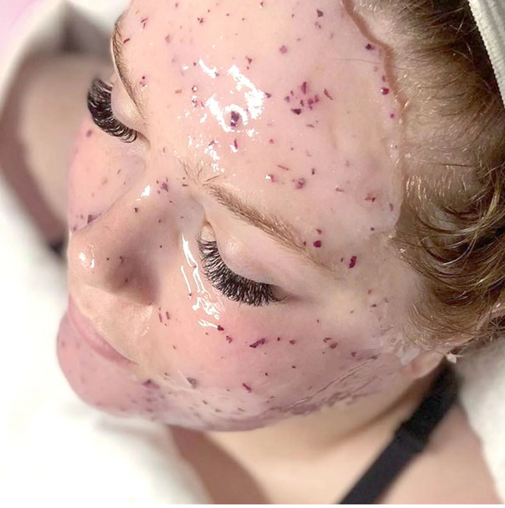 Hydrojelly renewal facial
