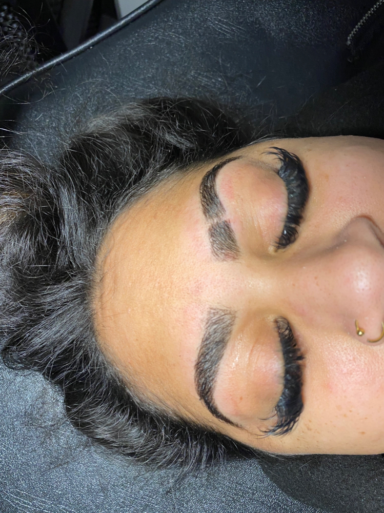 Brow Tinting With Shaping at PrimaLash&Brow in McKeesport, PA