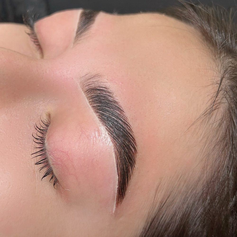 Brow Lamination And Tint