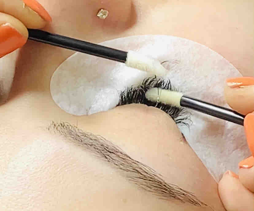 Lash Removal