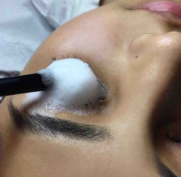 Lash Bath