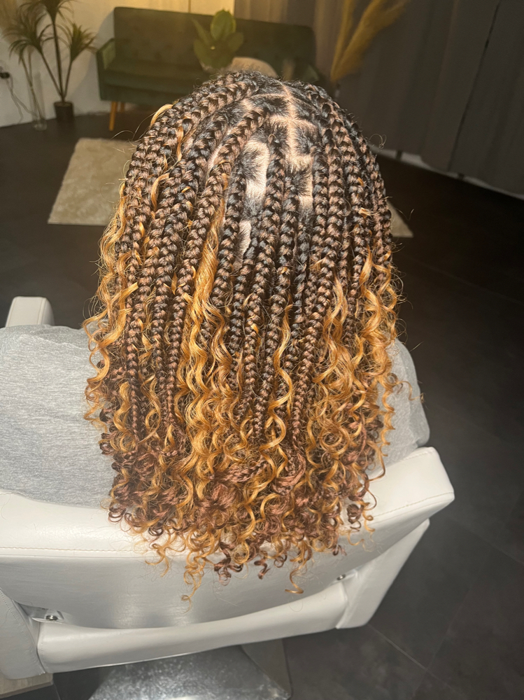 Short Knotless Boho Braids