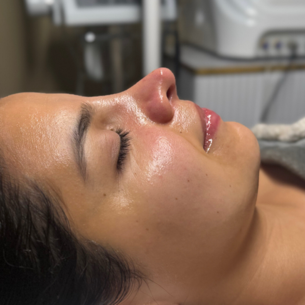Limpieza facial profunda at Any Beauty Aesthetics Care in New York, NY