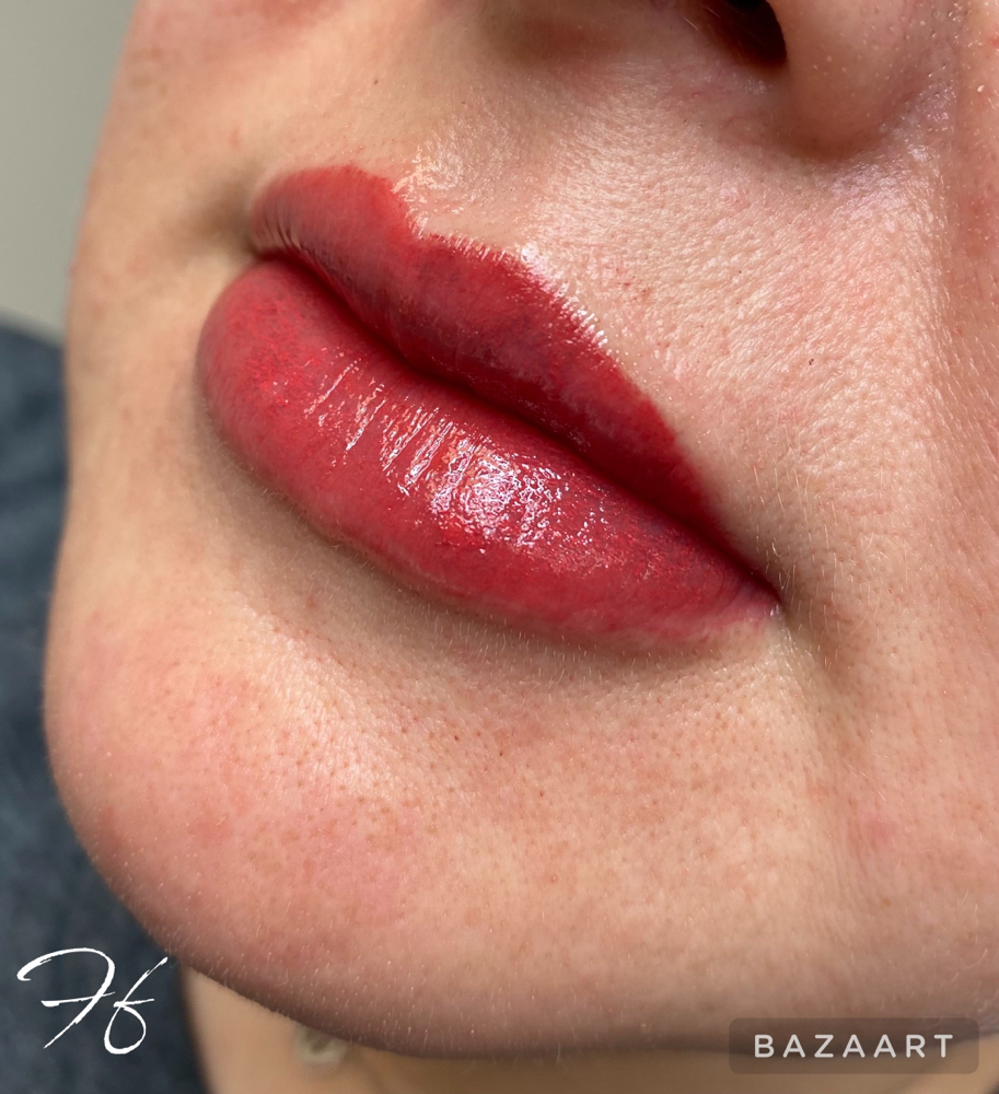 Lip Blushing