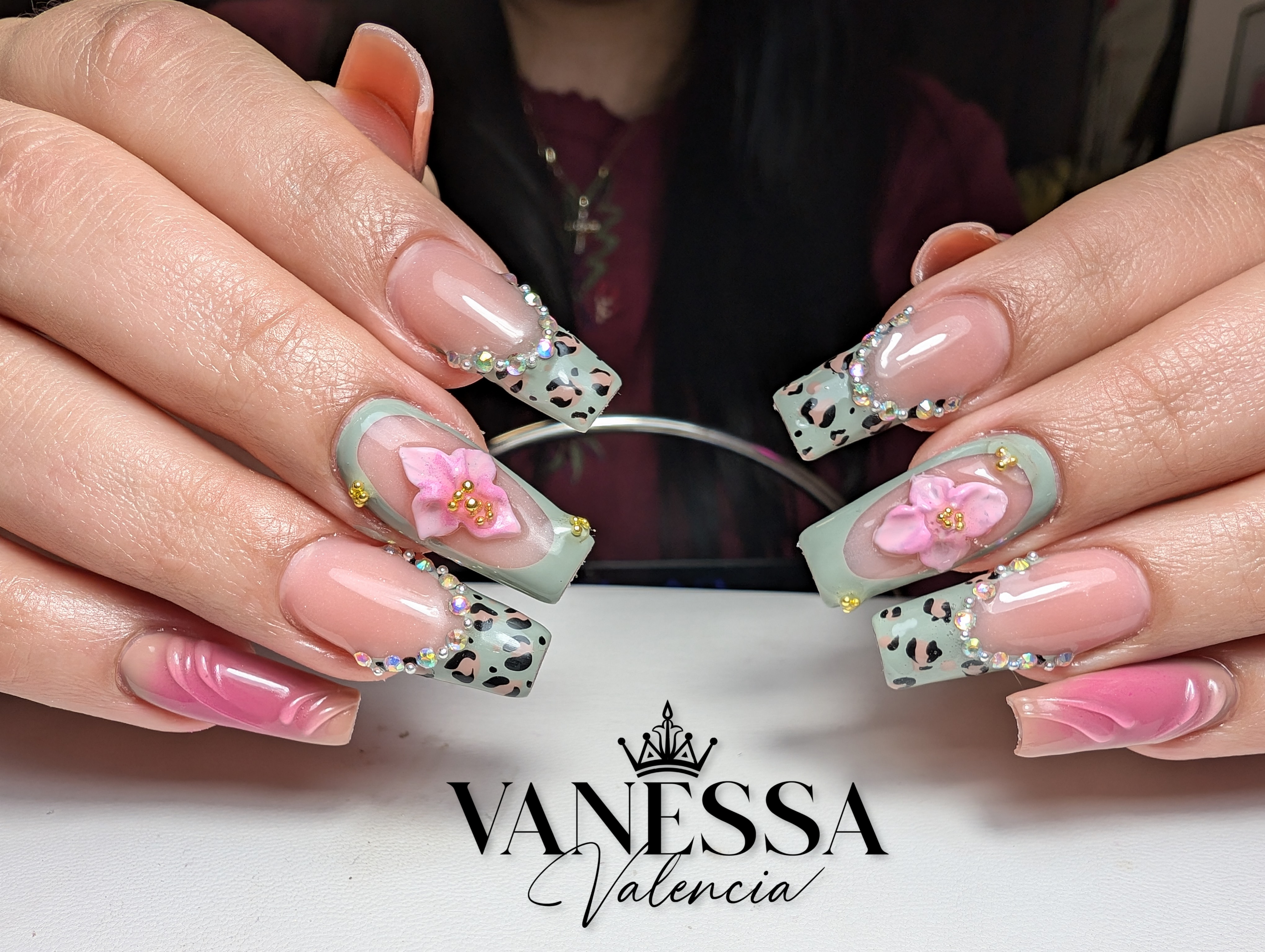 add on design at Vanne Valencia Nails in plattsburgh, NY