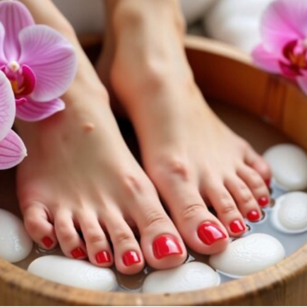 Deluxe Dazzle Dry Pedicure at Tracy’s Nails Pro in San Francisco, CA