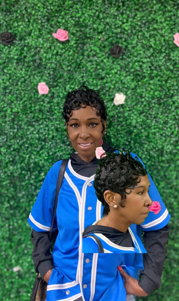 27 Piece (wave mold & Pincurls) at Salon Avangarde313 in Oak Park, MI