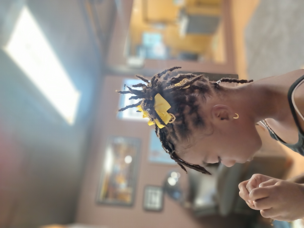 Children (10 Under)  Retwist