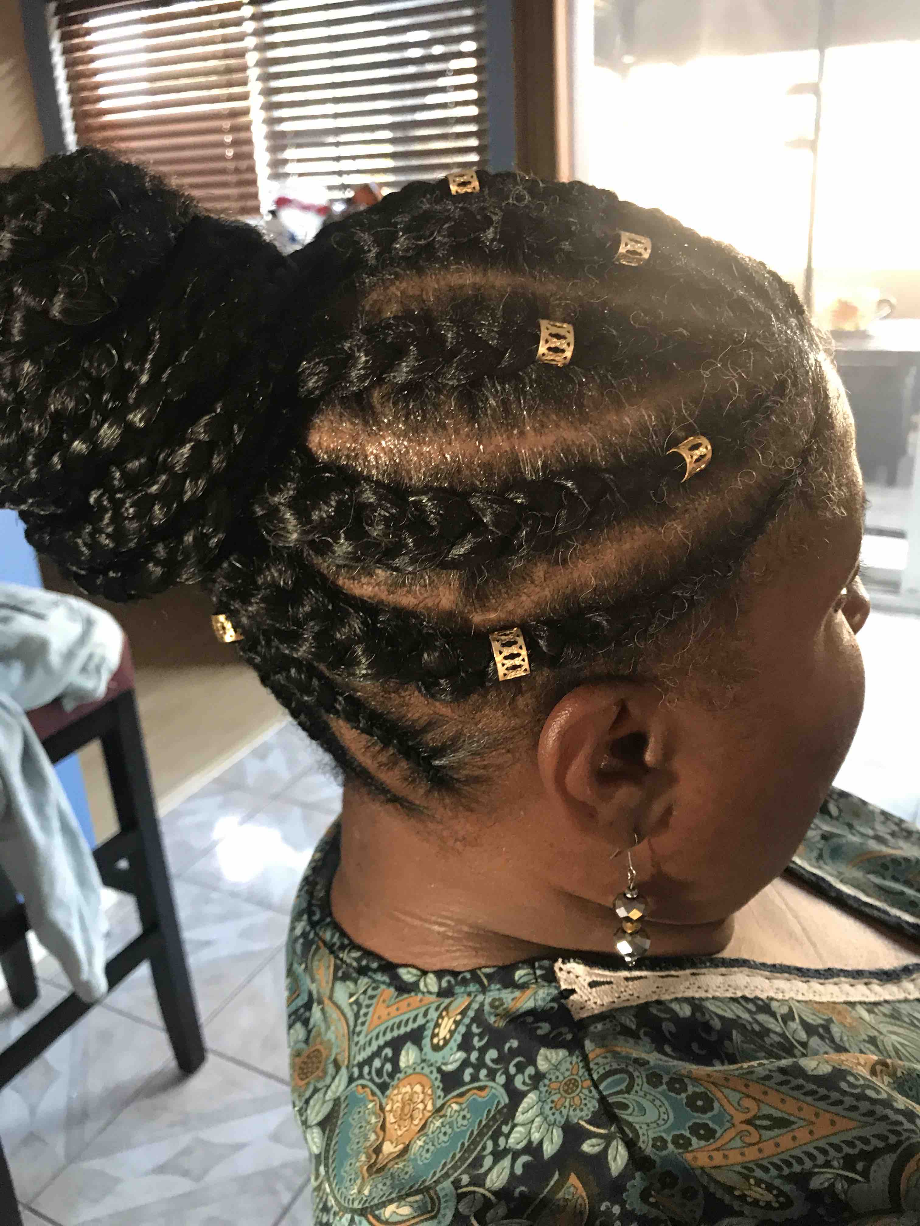 BRAIDED PONYTAIL
