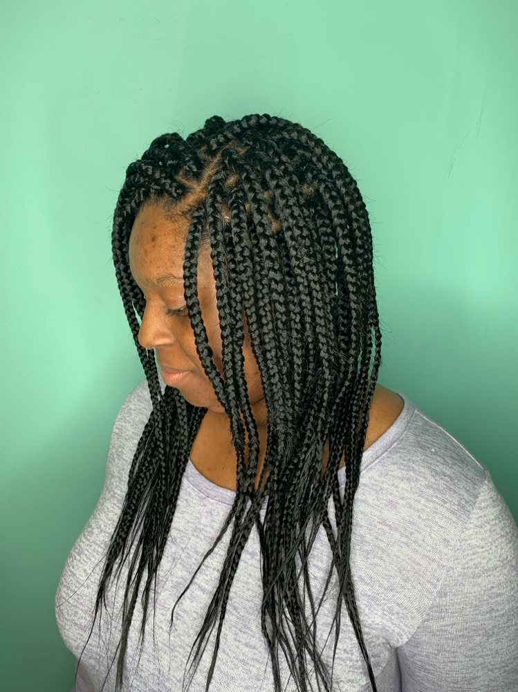 WOMEN BOX BRAIDS