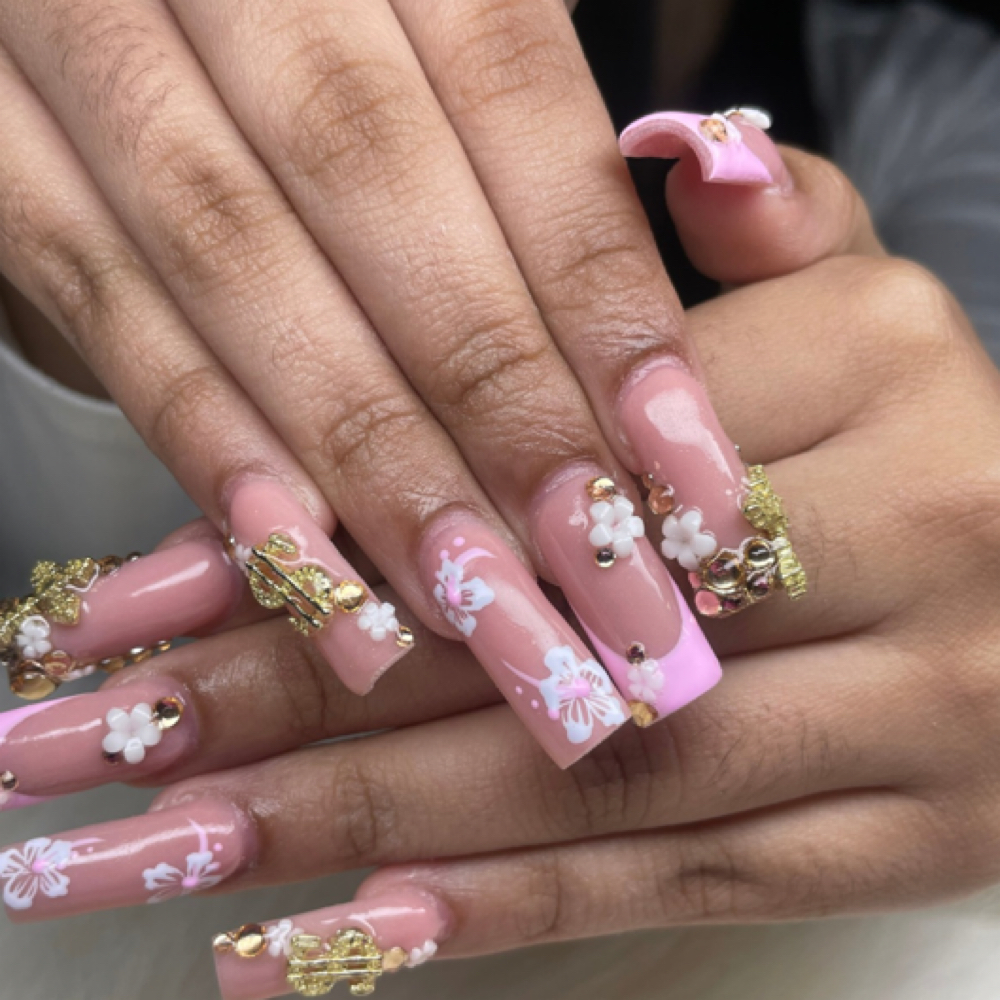 Large Acrylic Full Set at Chiara Wilson in Muscatine, IA