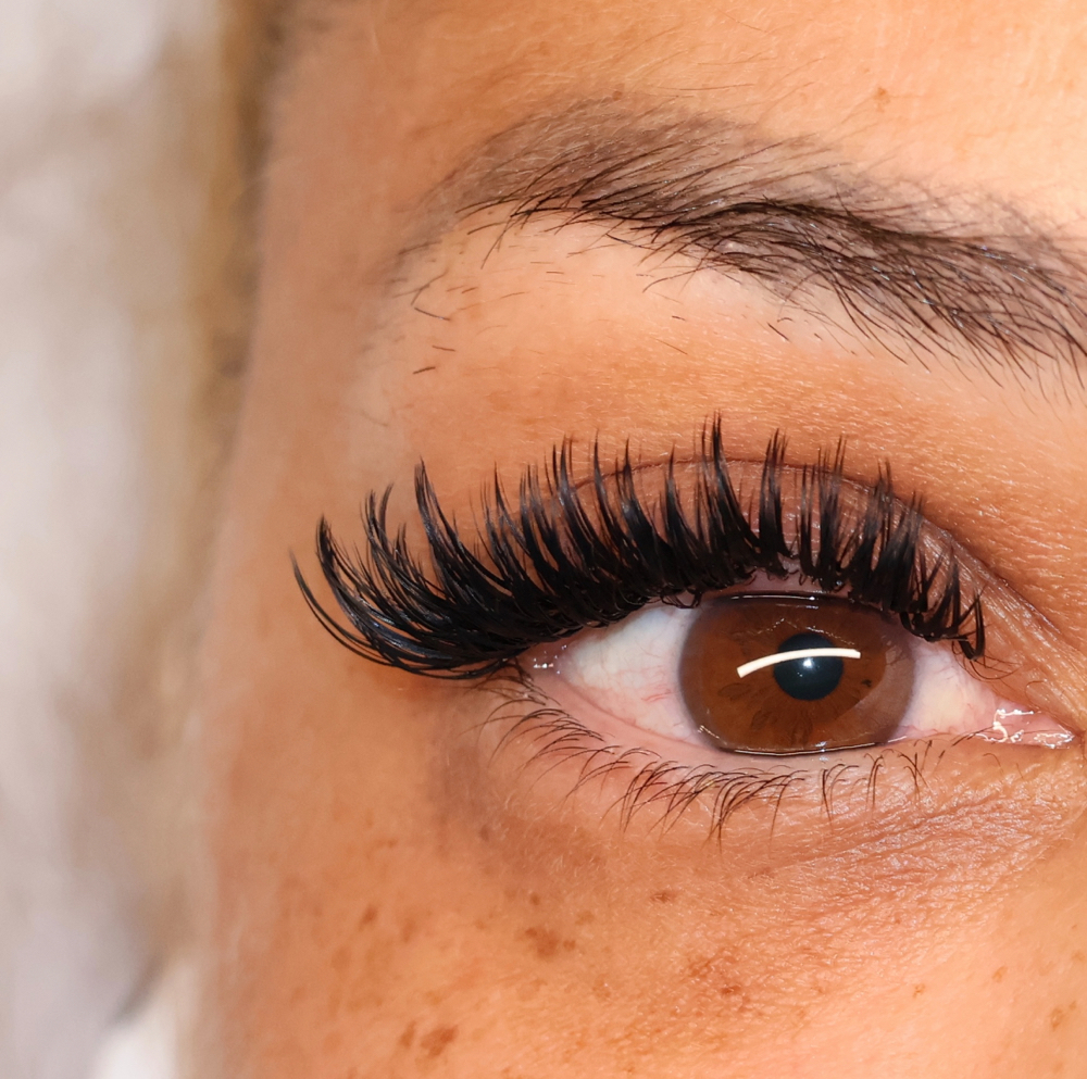 Fill Set (Lash Artist)