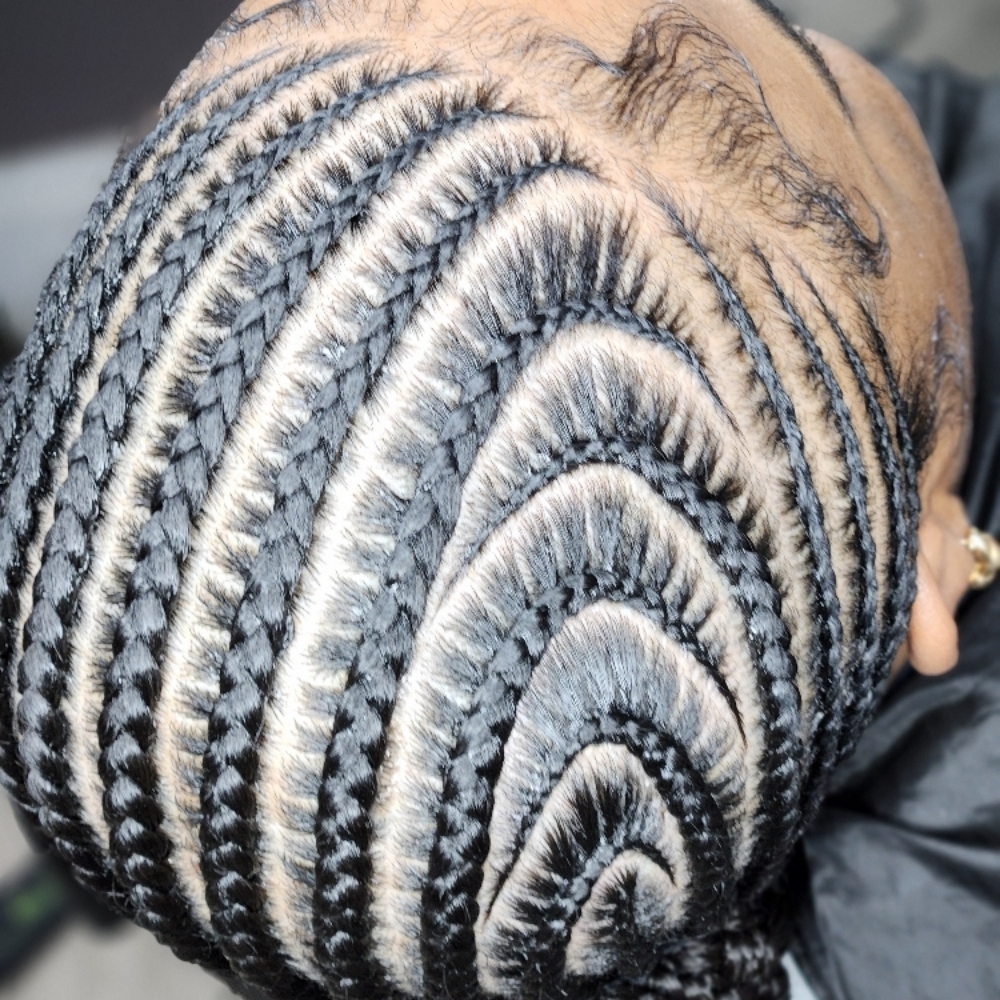 Stitch at MaryamuAfricanbraids in Newark, NJ