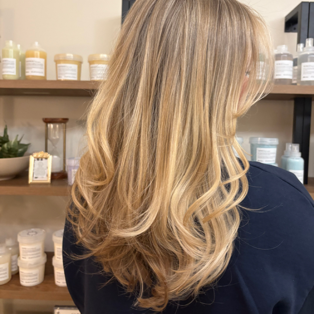 BLOWOUT at ManeByMinnie in Nashville, TN