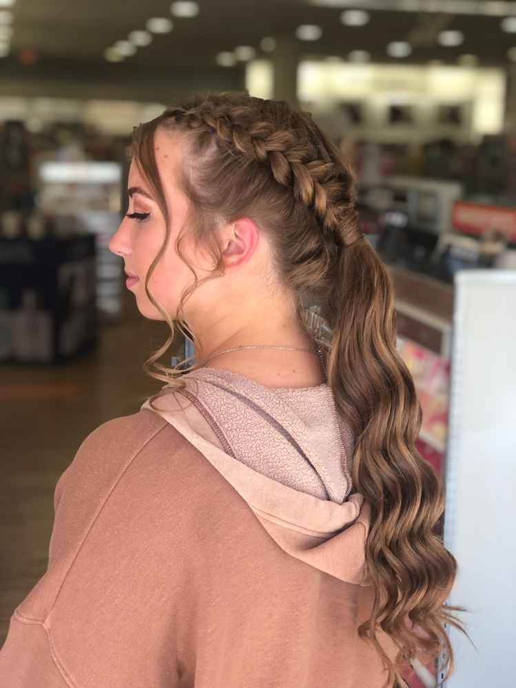 Glam Ponytail