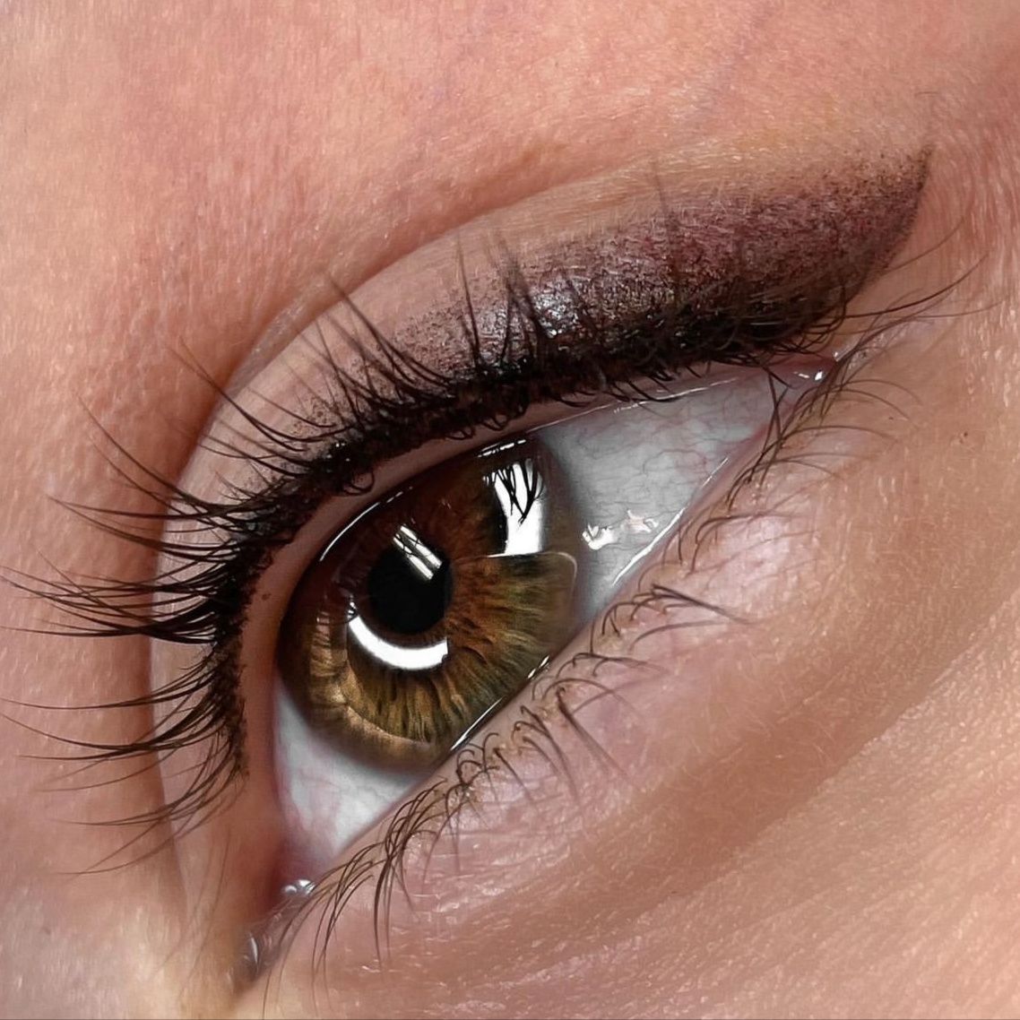 1 YR REFRESHING EYELINER