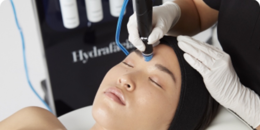 FlawlessGlow Hydrafacial
