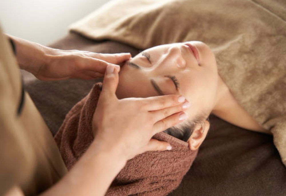 Custom Flora Facial