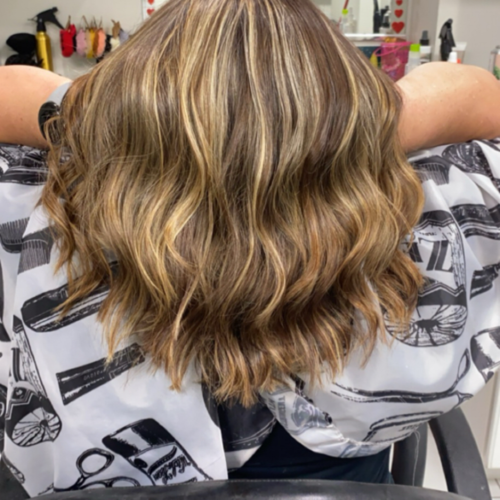 Full Foil, Balayage, Ombre at Amanda Smith Inside Bellissimo Salon in Lacrosse, WI