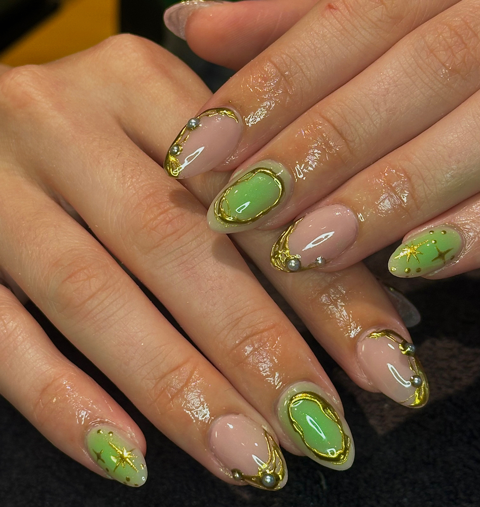 Freestyle at Spacehead Nails in Springboro, OH