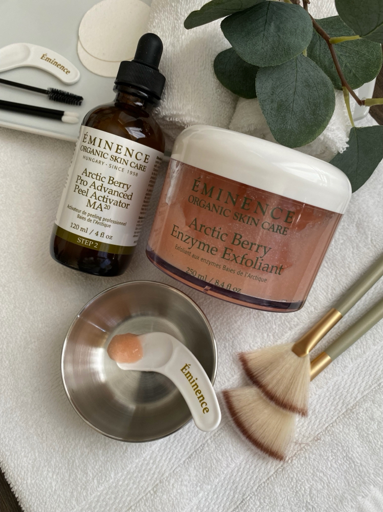 THE ARCTIC BERRY PEEL