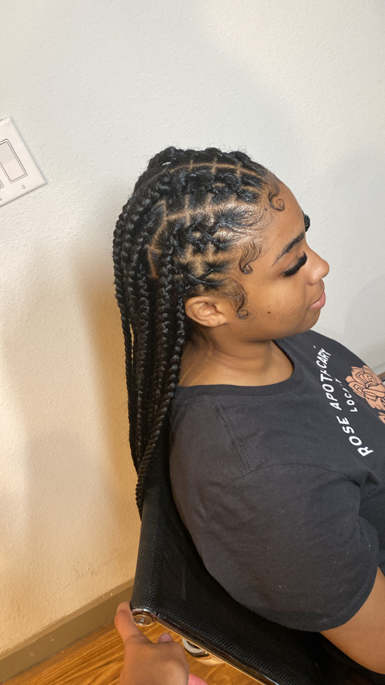 Connects W/knotless Braids Medium