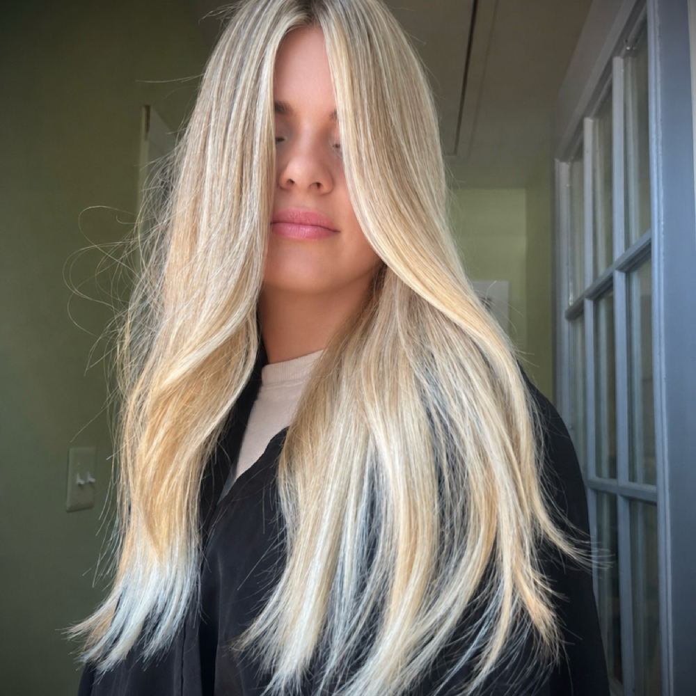 Bright Blonde Highlight Packages at Emily Loves Balayage in Austin, TX