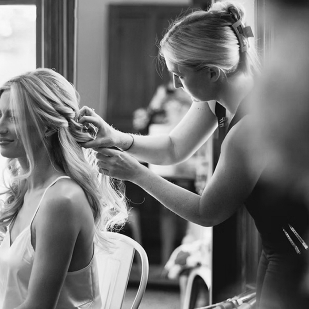 Additional Artist Coordination at ππππ ππππππππ | Master Colorist in Taylor, MI
