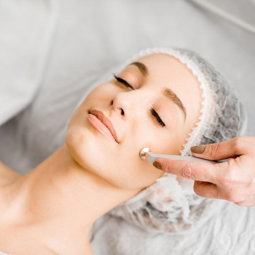 The Diamond Glow Facial